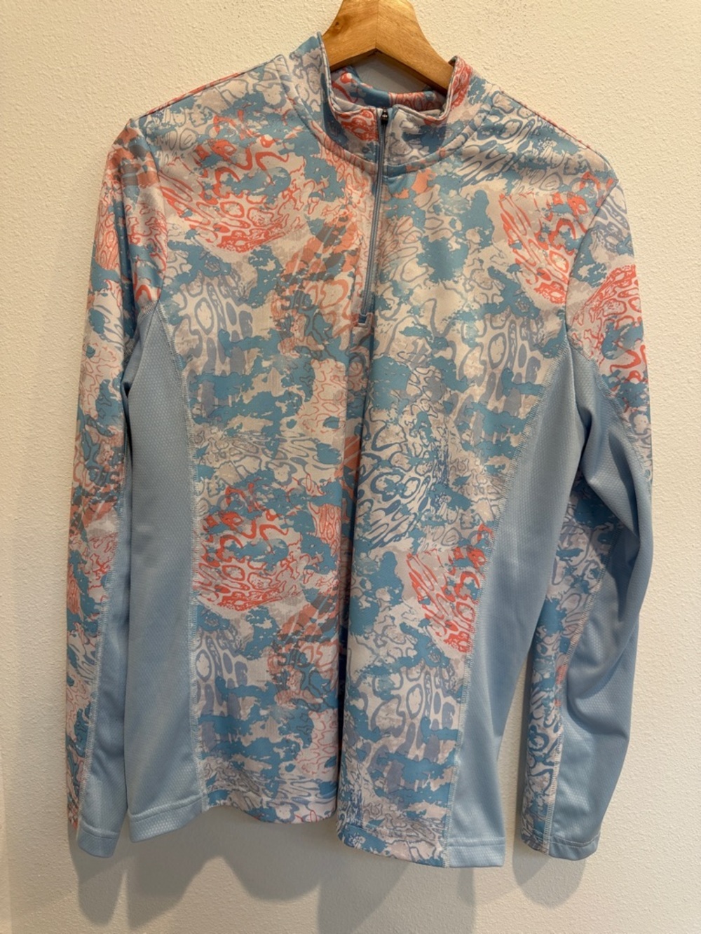 Huk Blue and Coral Abstract Fishing Shirt large